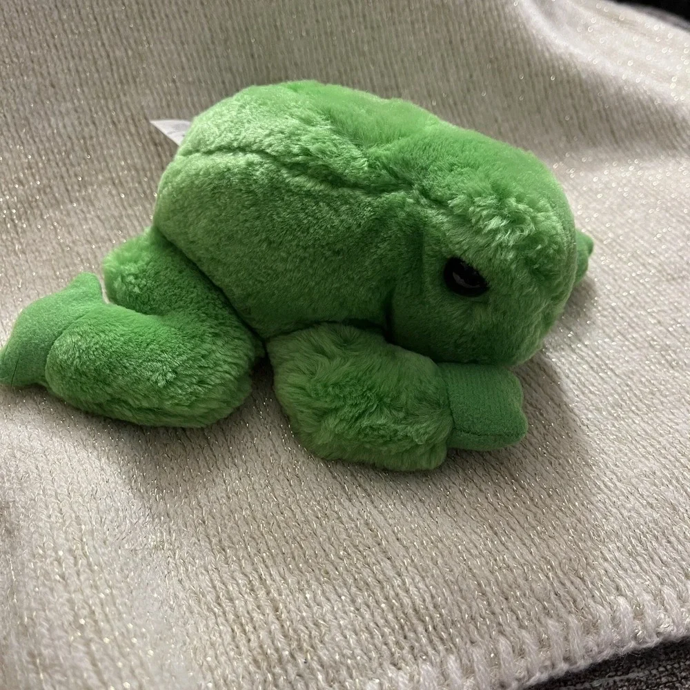 DAKIN Hoppity Green Frog Applause Noisie Stuffed Animal Plush #6368 6.5 Inches